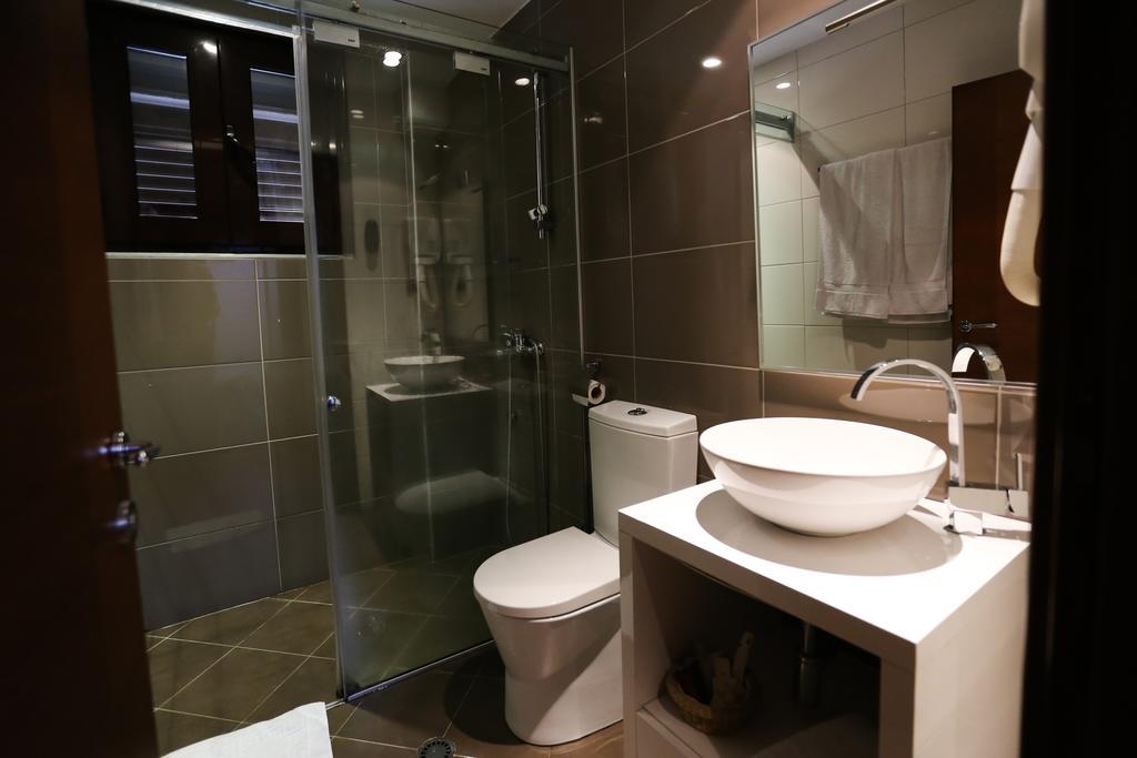 Arber Hotel Tiranë Luaran gambar